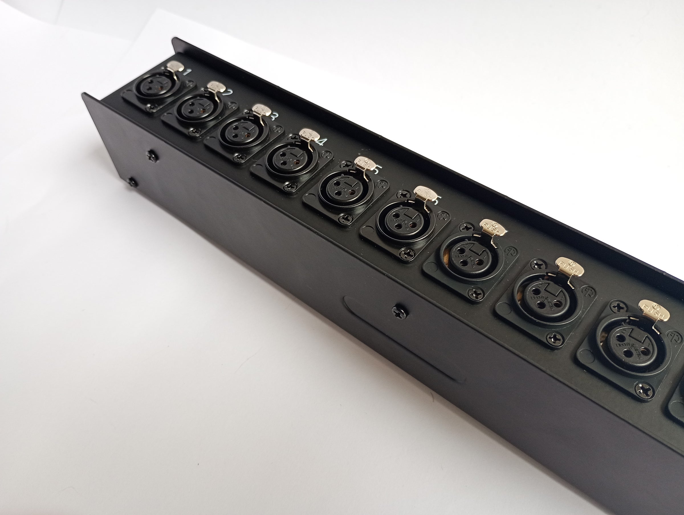 12 Channel Stage Box w/ LK Multipin Out - Mogami Cabling w