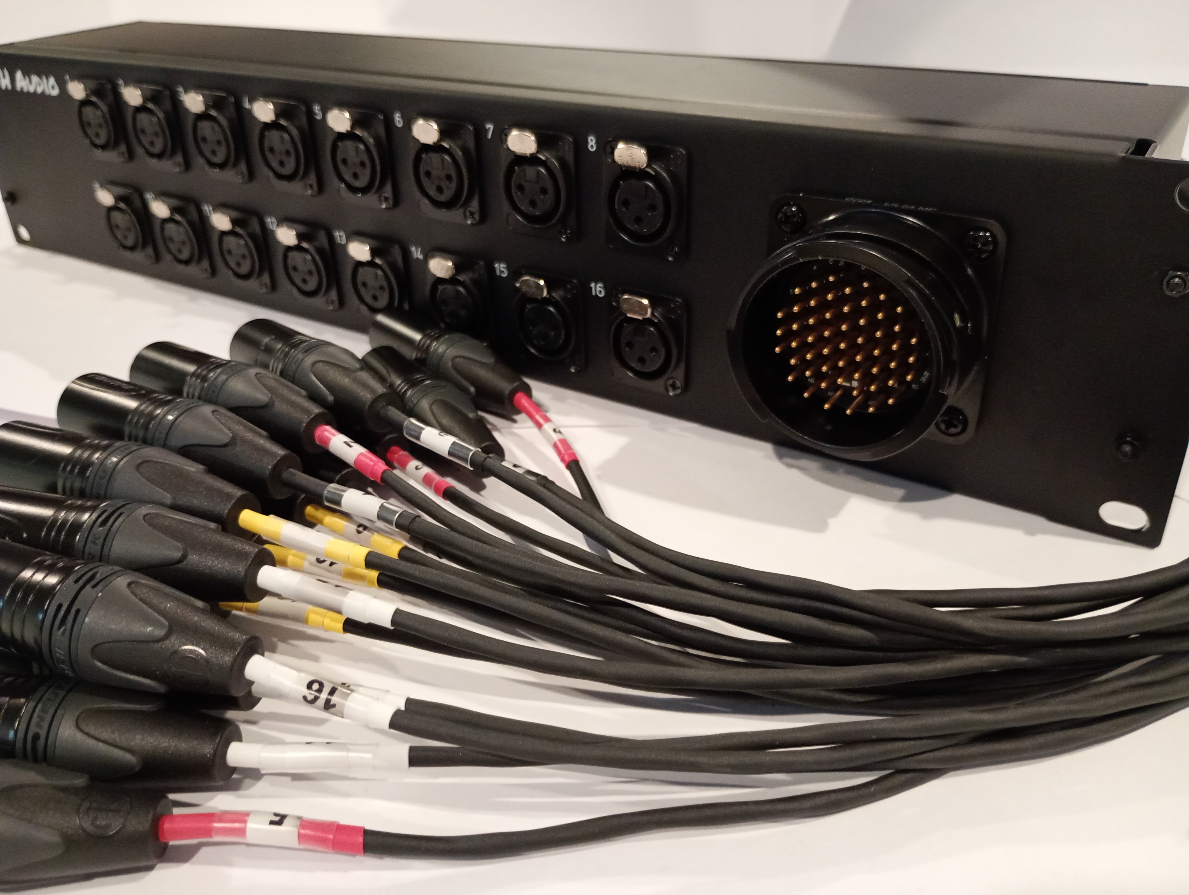 Split Iem ESH Audio - 2ru - 16 Channel IEM Monitor Split - Mogami - Neutrik | ESH ...