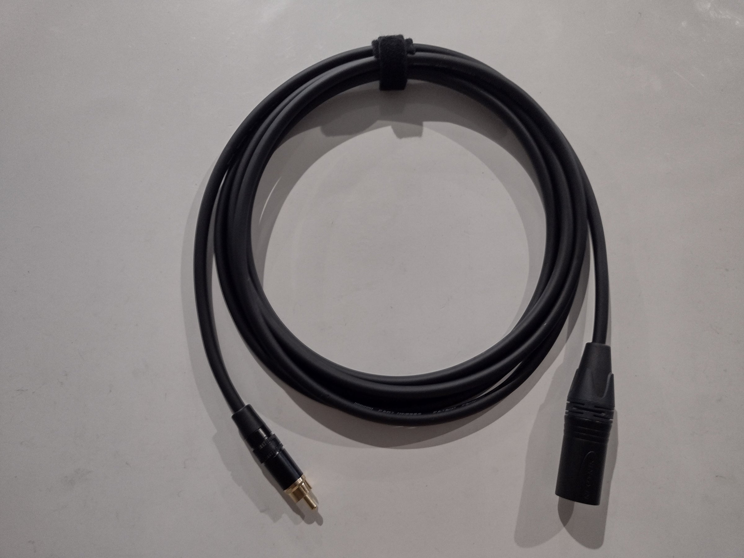 ESH Audio - RCA-XLR Cable - Mogami 2549 - Neutrik Connectors